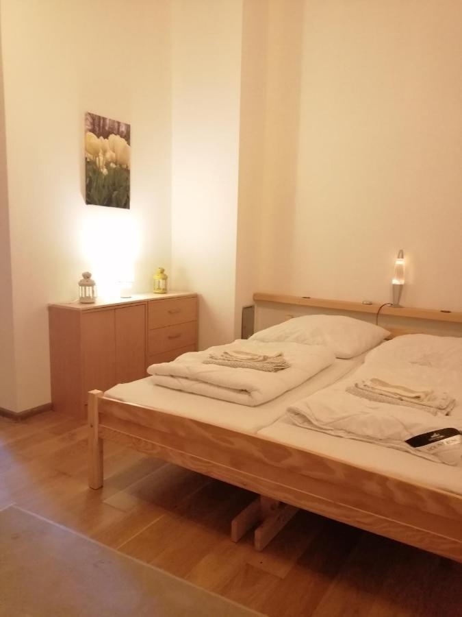 Slonecznikowa Zagroda Debina  Buitenkant foto